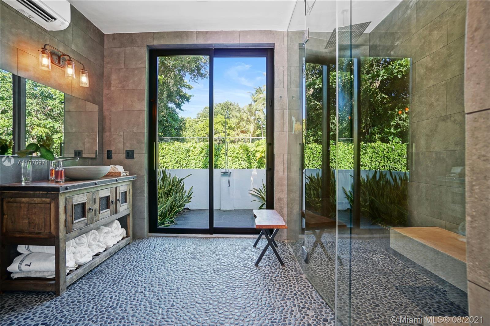 FELIX PARK HOME ACRES - Residential