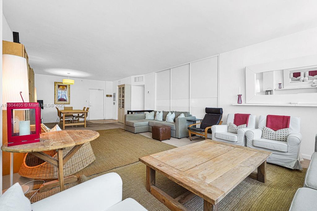 HARBOUR HOUSE - Residential