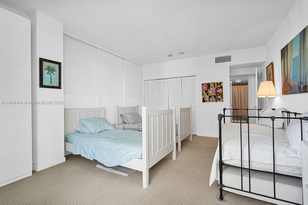 HARBOUR HOUSE - Residential