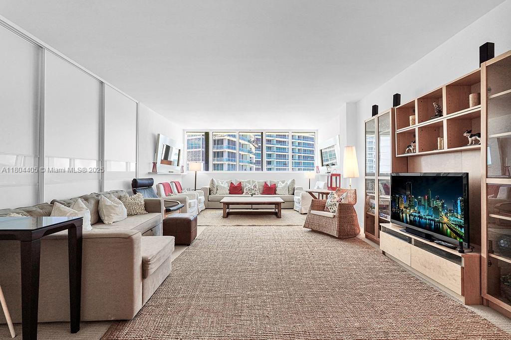 HARBOUR HOUSE - Residential
