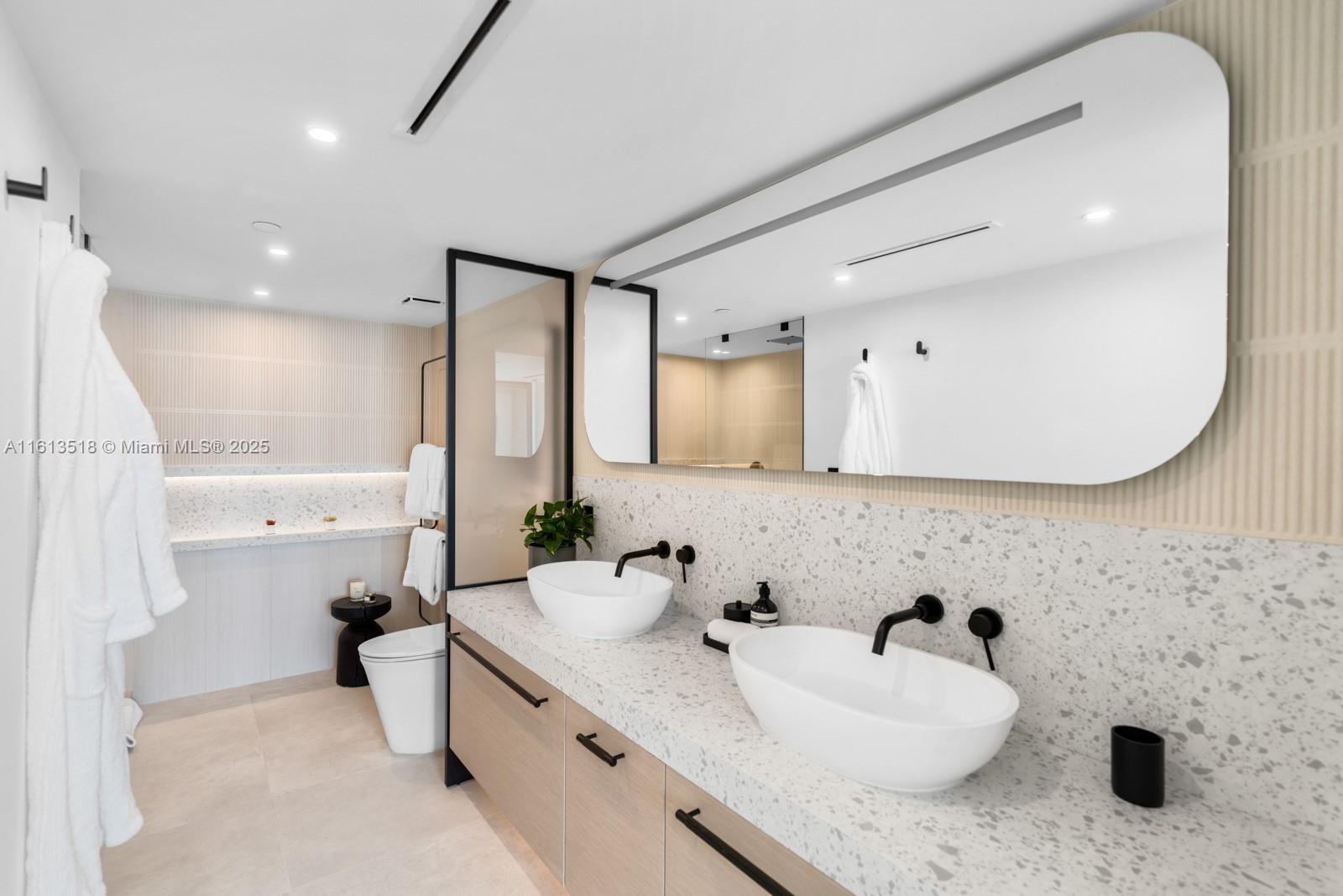 THE FLORIDIAN CONDO - Residential