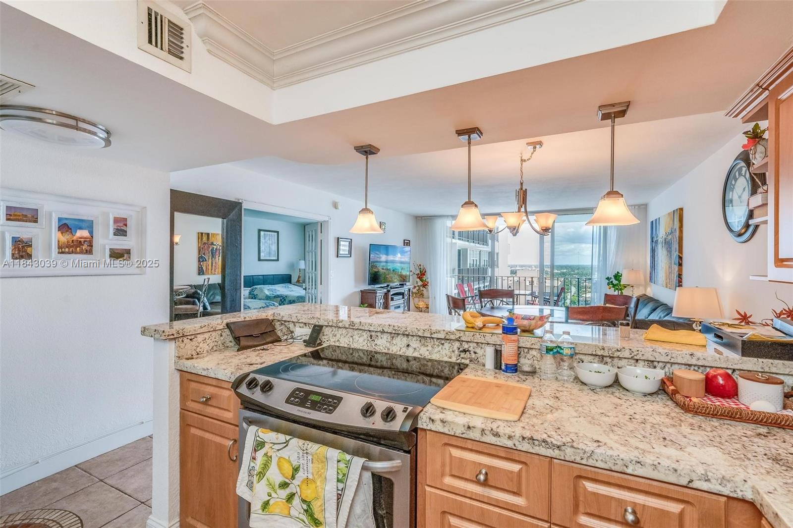 PARKER PLAZA ESTATES COND - Residential Lease