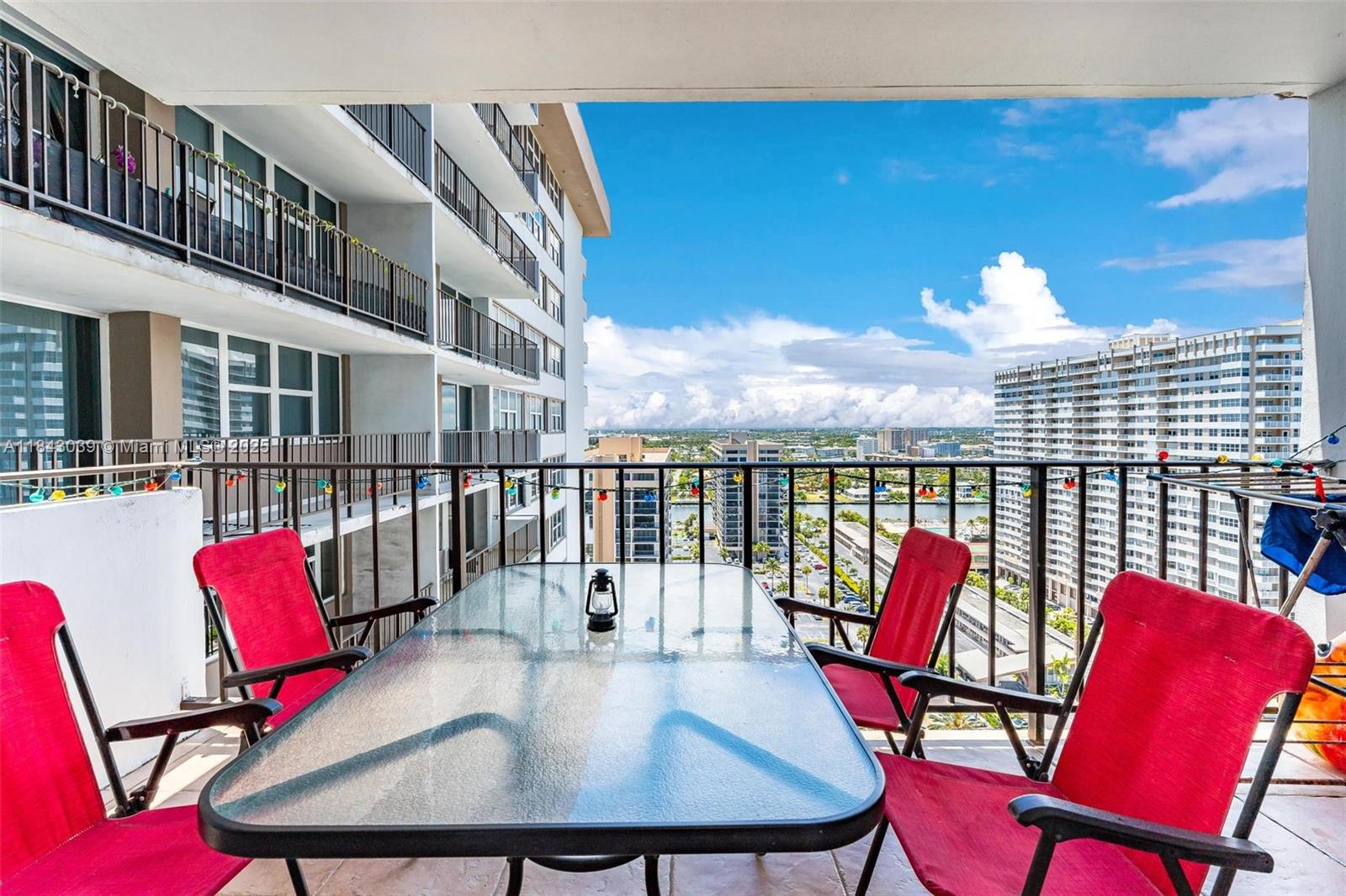 PARKER PLAZA ESTATES COND - Residential Lease