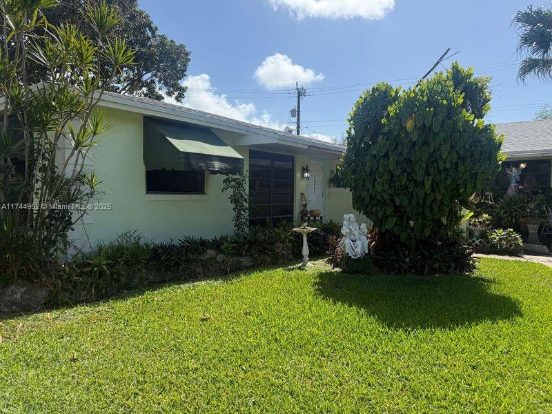 19851 Sw 103rd Ct, Cutler Bay, Miami-Dade County, Florida - 3 Bedrooms  
2 Bathrooms - 