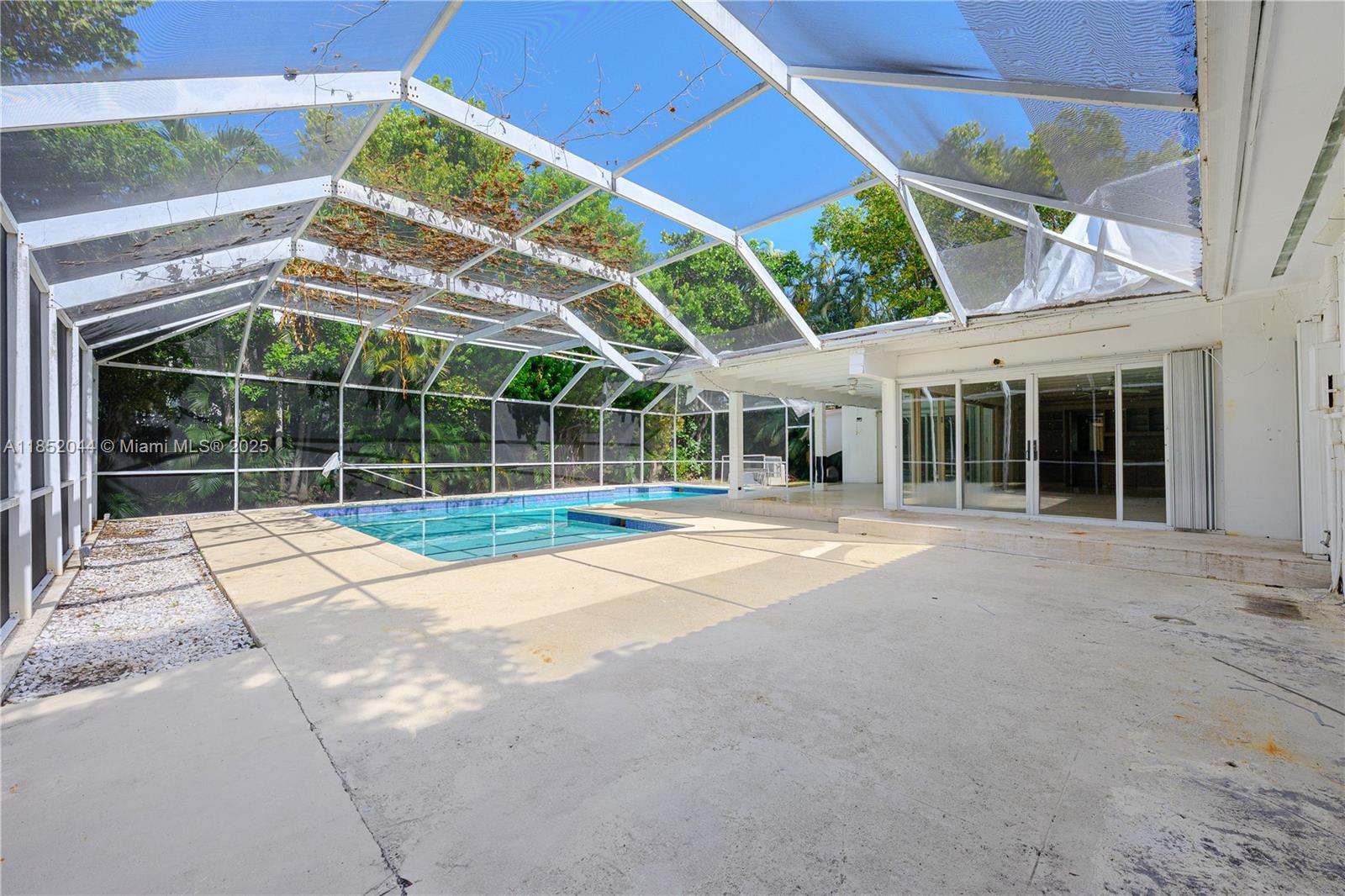 HOLIDAY COLONY - Residential