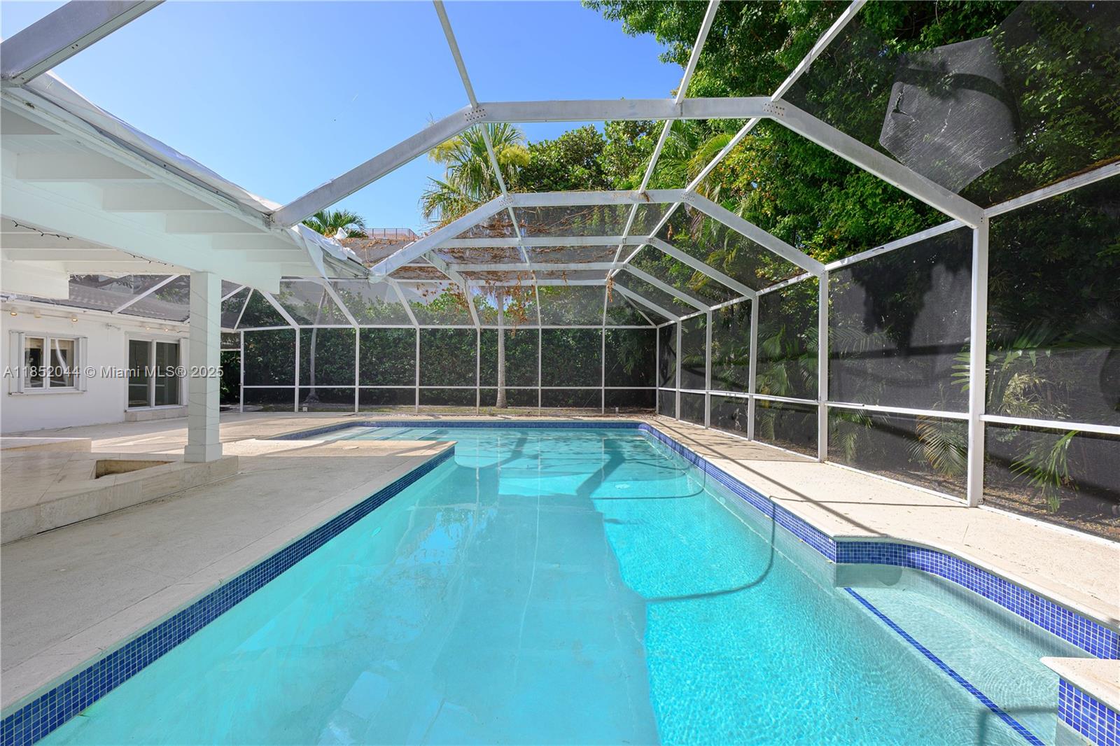 HOLIDAY COLONY - Residential