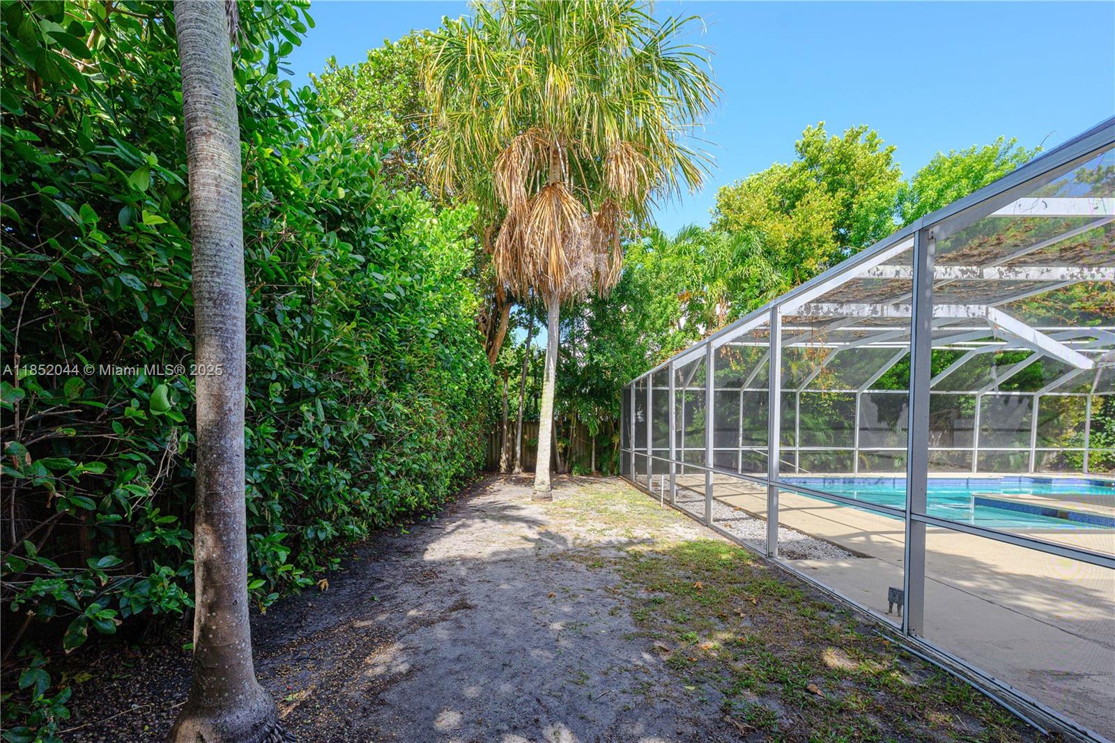 HOLIDAY COLONY - Residential