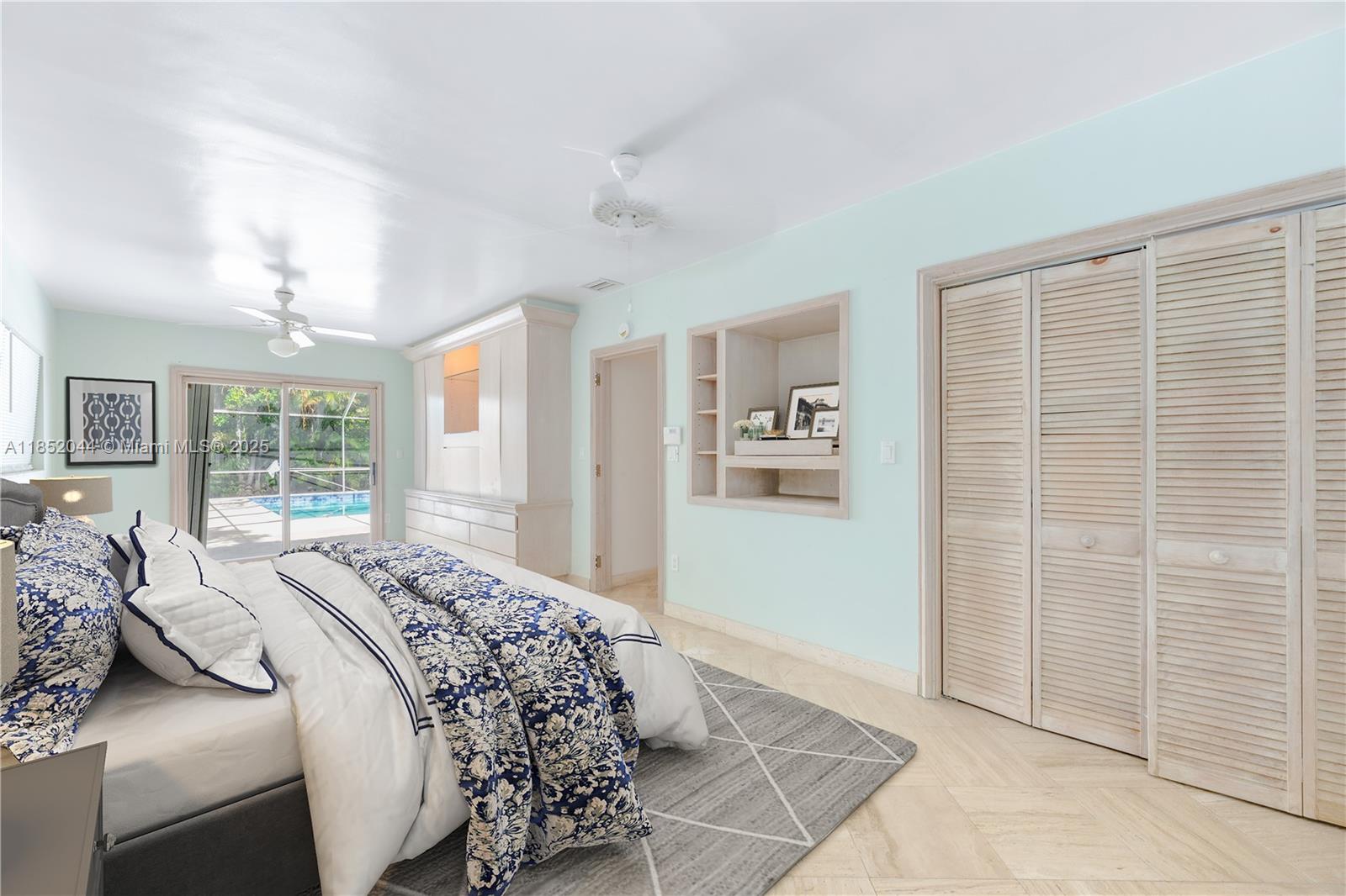 HOLIDAY COLONY - Residential