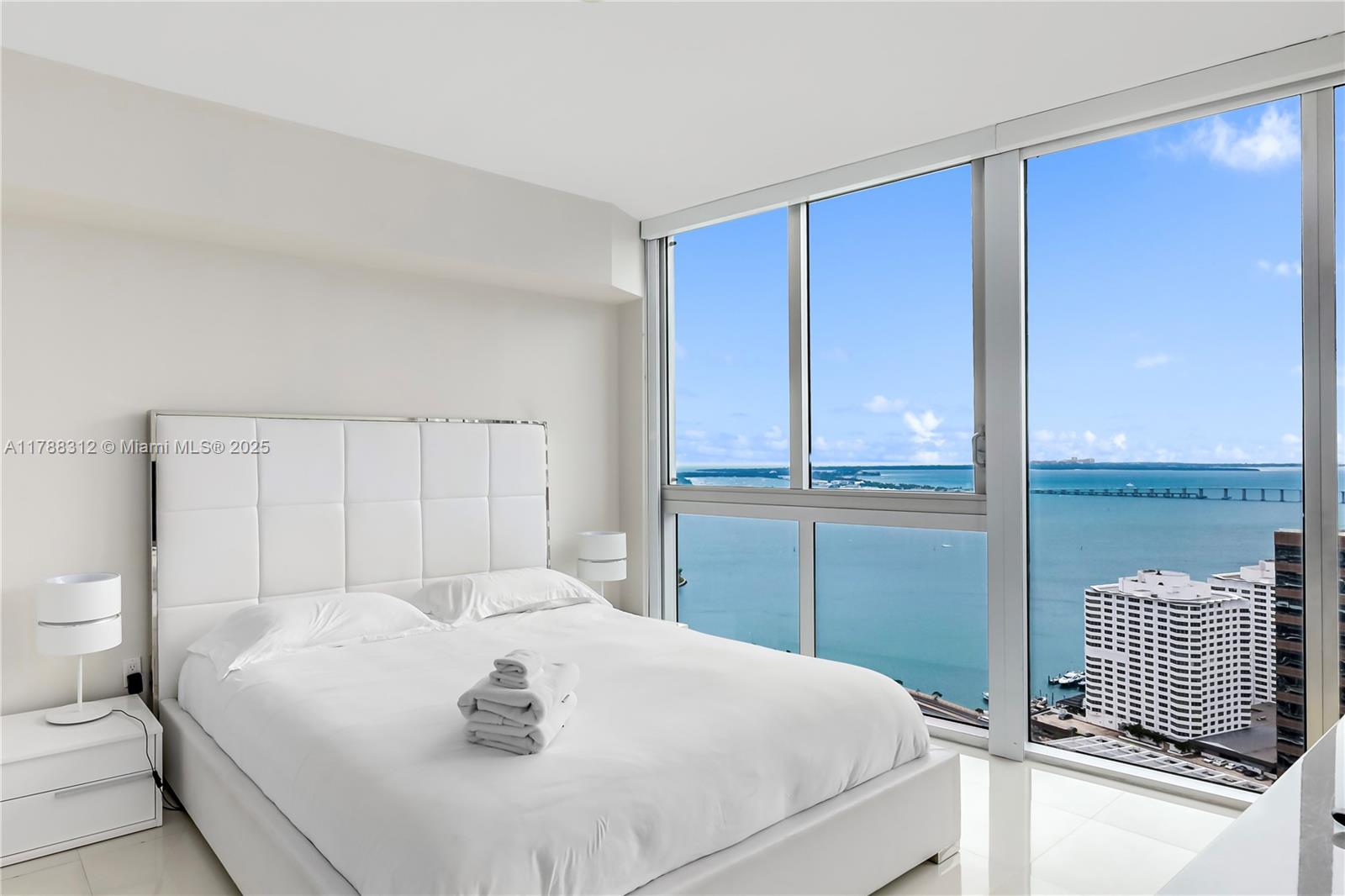 Property for Sale at 485 Brickell Ave 3508, Miami, Broward County, Florida - Bedrooms: 2 
Bathrooms: 2  - $1,200,000