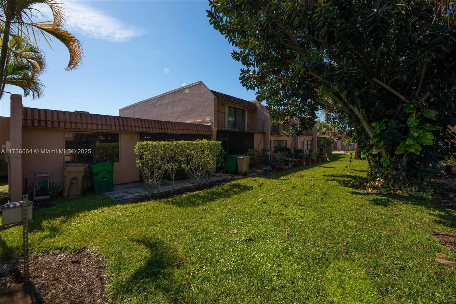 VALENCIA VILLAGE CONDO PH - Residential