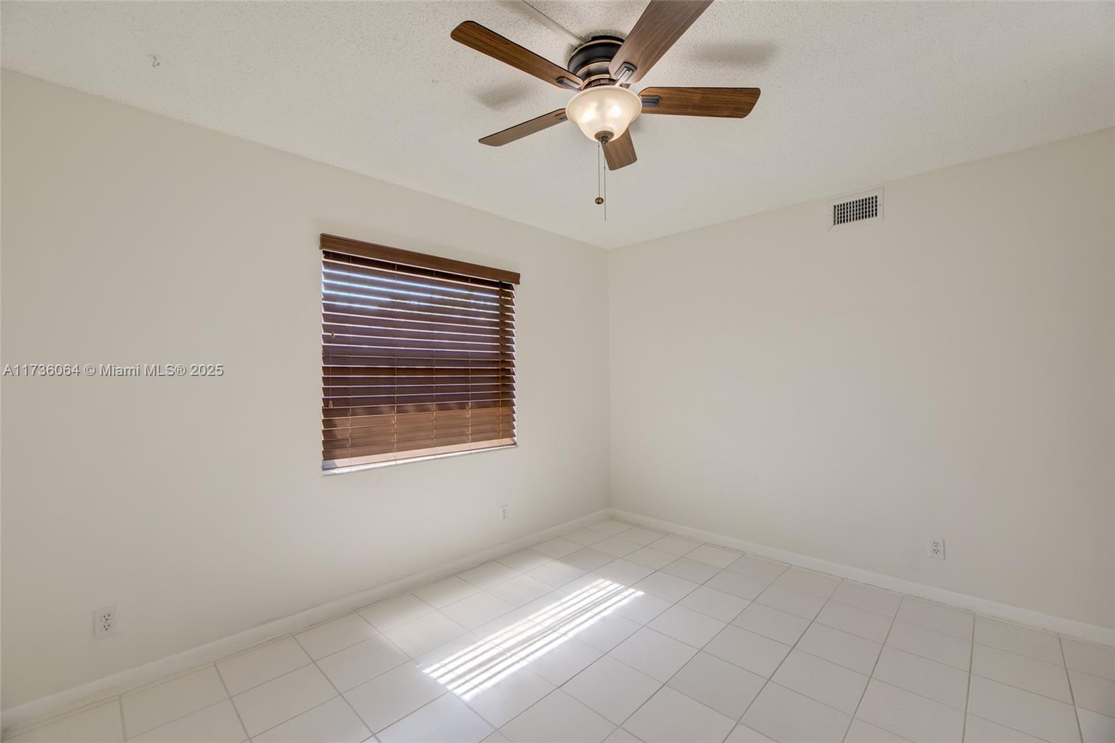 VALENCIA VILLAGE CONDO PH - Residential