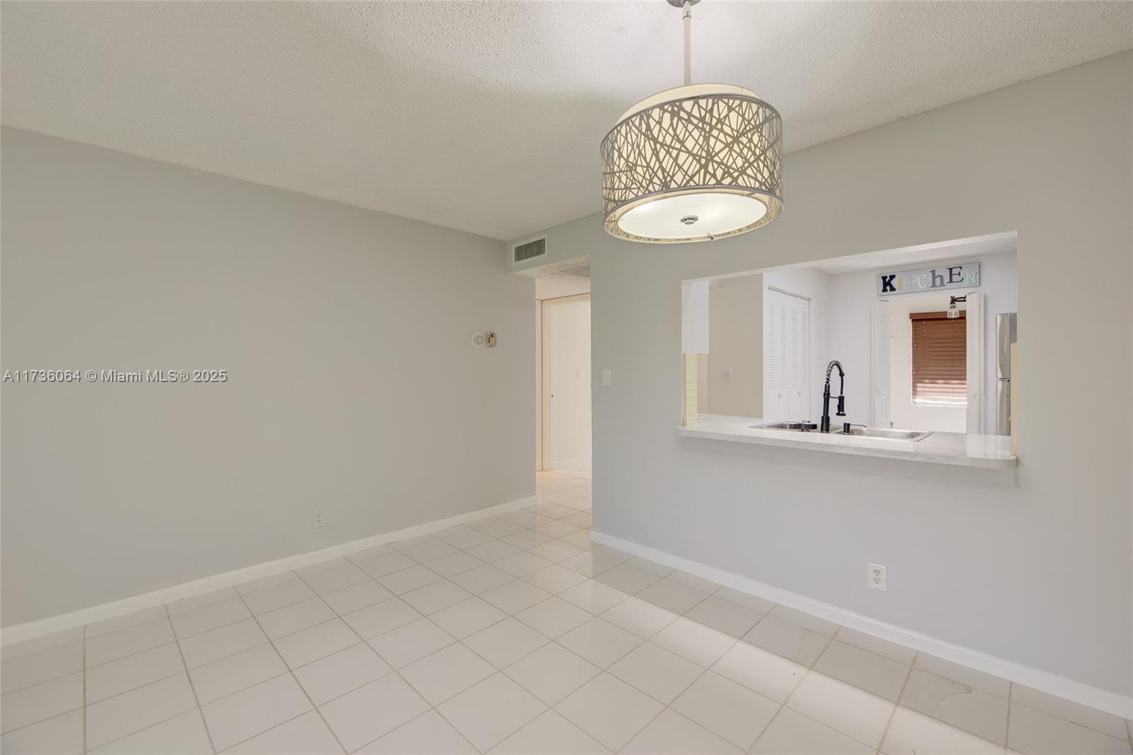 VALENCIA VILLAGE CONDO PH - Residential