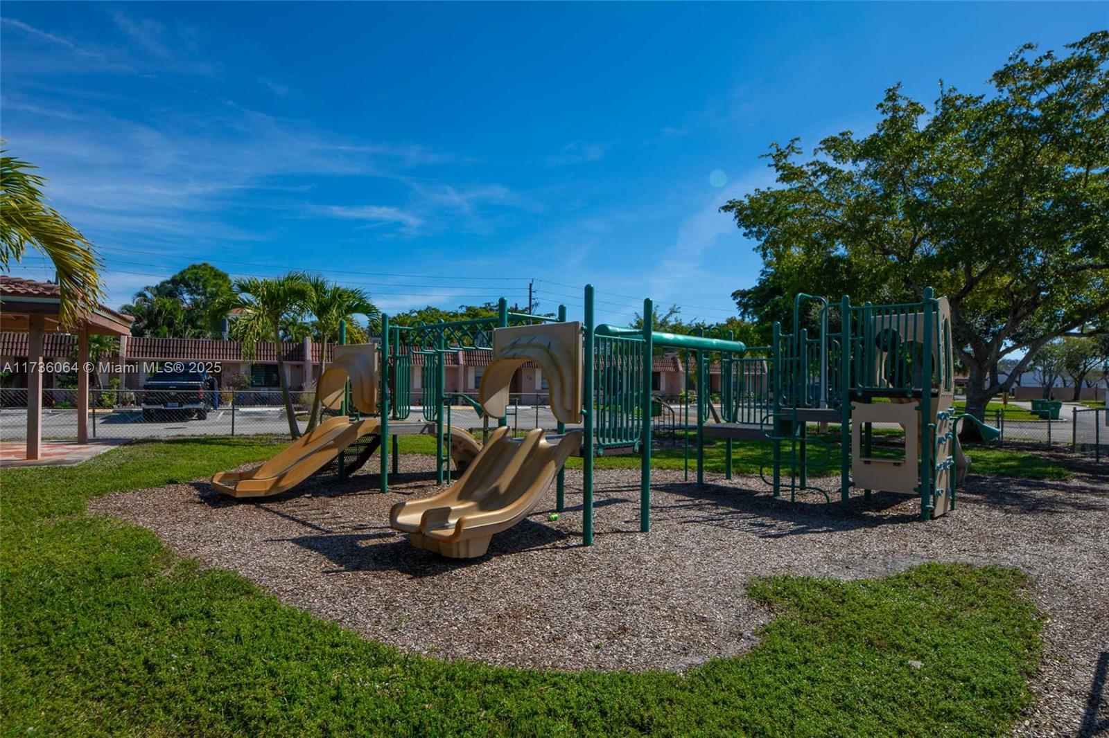 VALENCIA VILLAGE CONDO PH - Residential