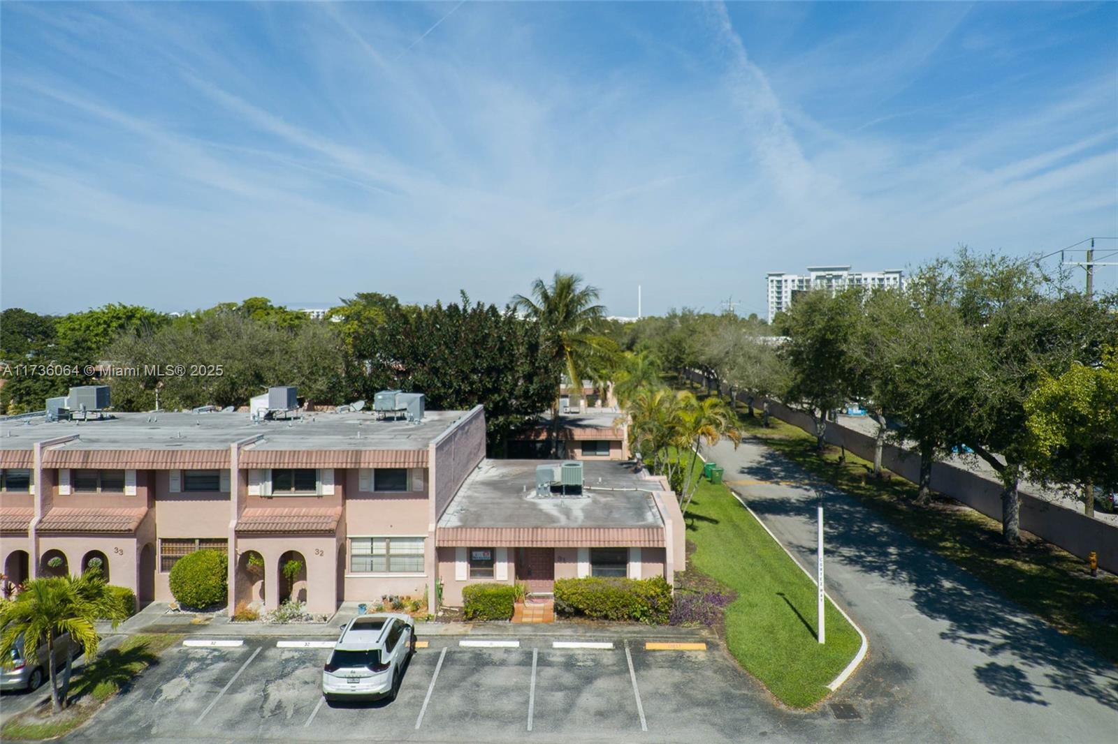 VALENCIA VILLAGE CONDO PH - Residential