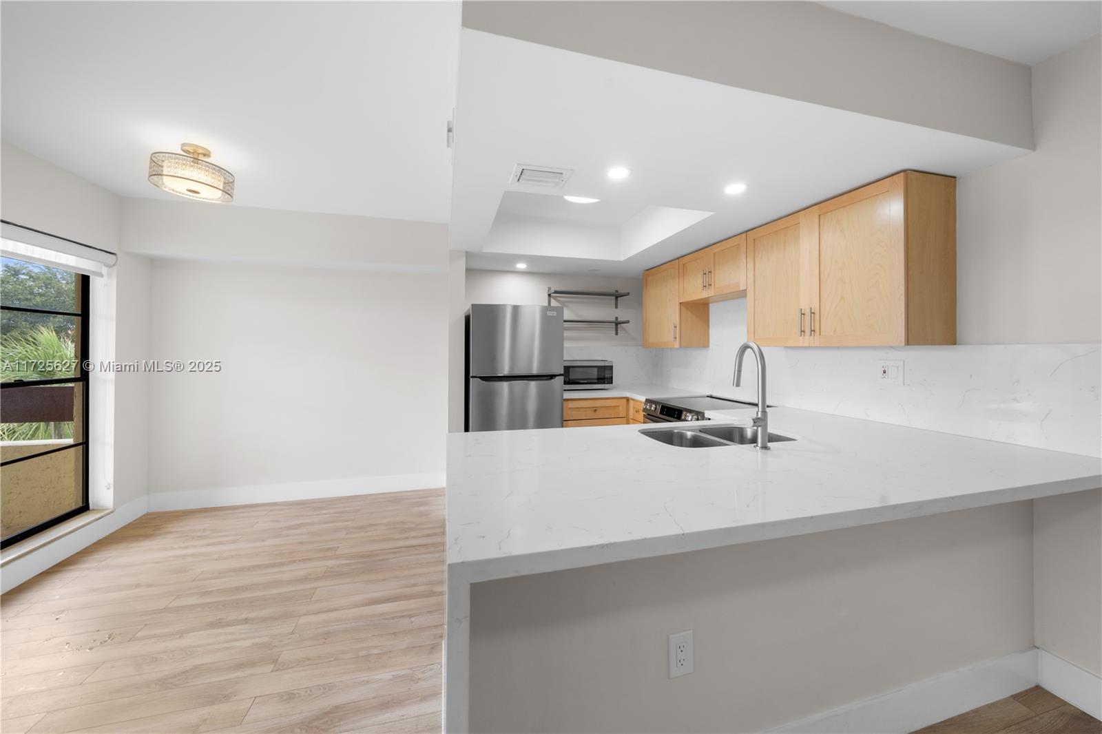 KENLAND BEND NORTH CONDO - Residential