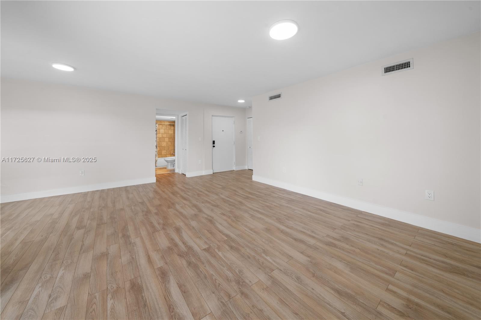 KENLAND BEND NORTH CONDO - Residential