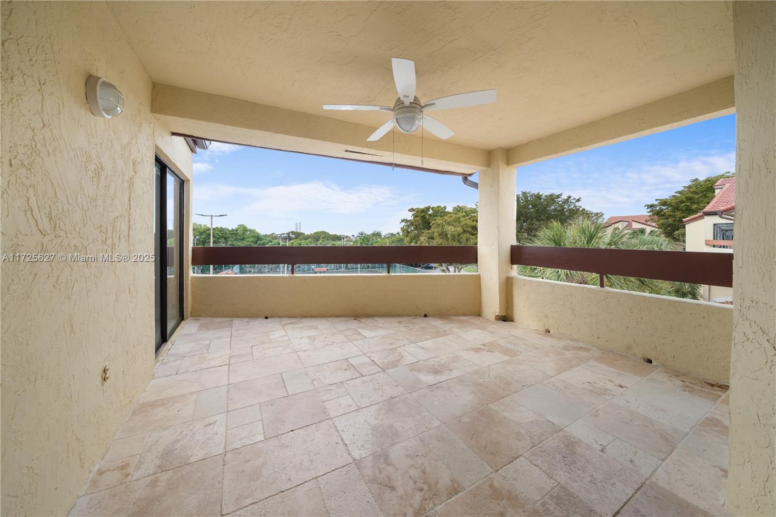 KENLAND BEND NORTH CONDO - Residential