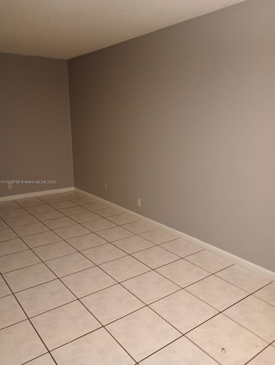 SILVER PALMS CONDO - Residential