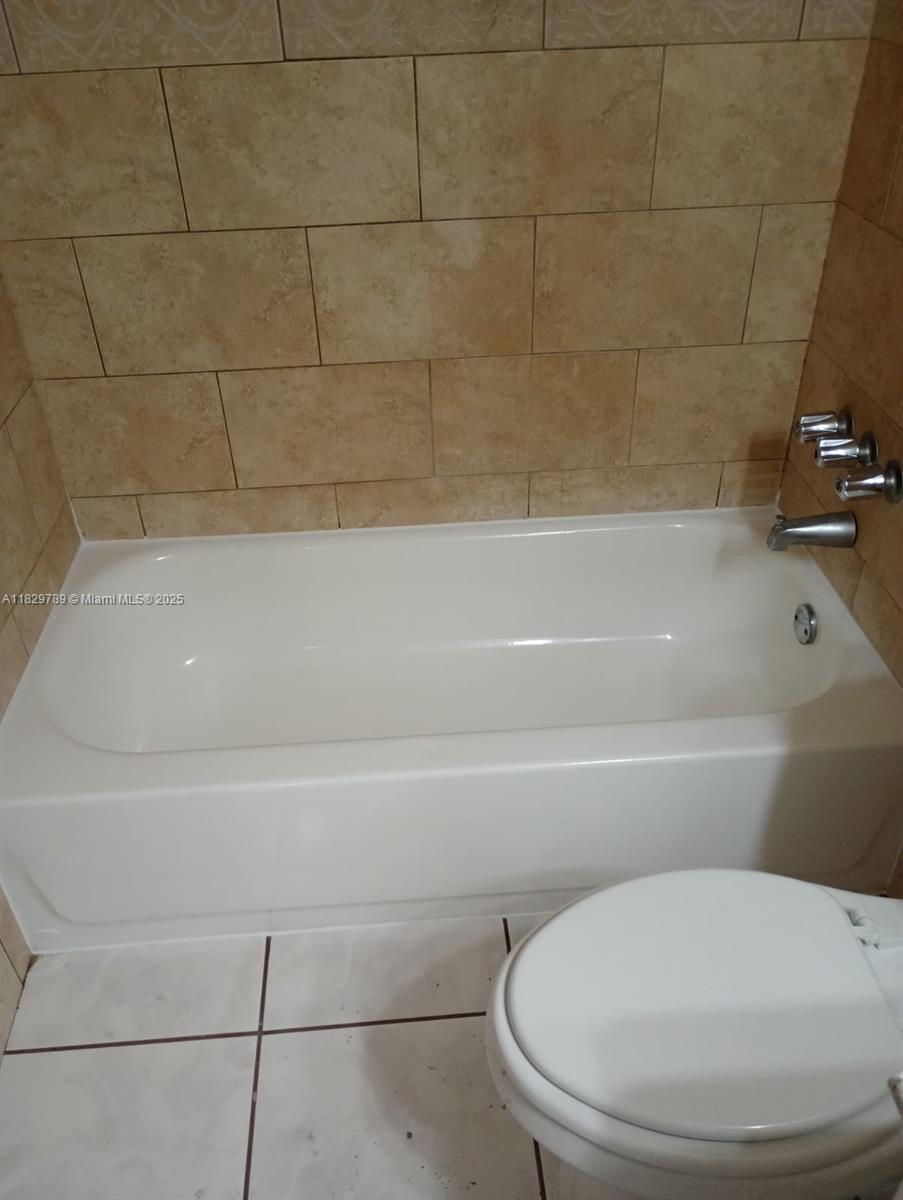 SILVER PALMS CONDO - Residential