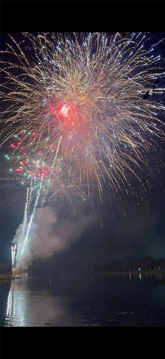 LIVE OAK OF THE HAMMOCKS - Residential