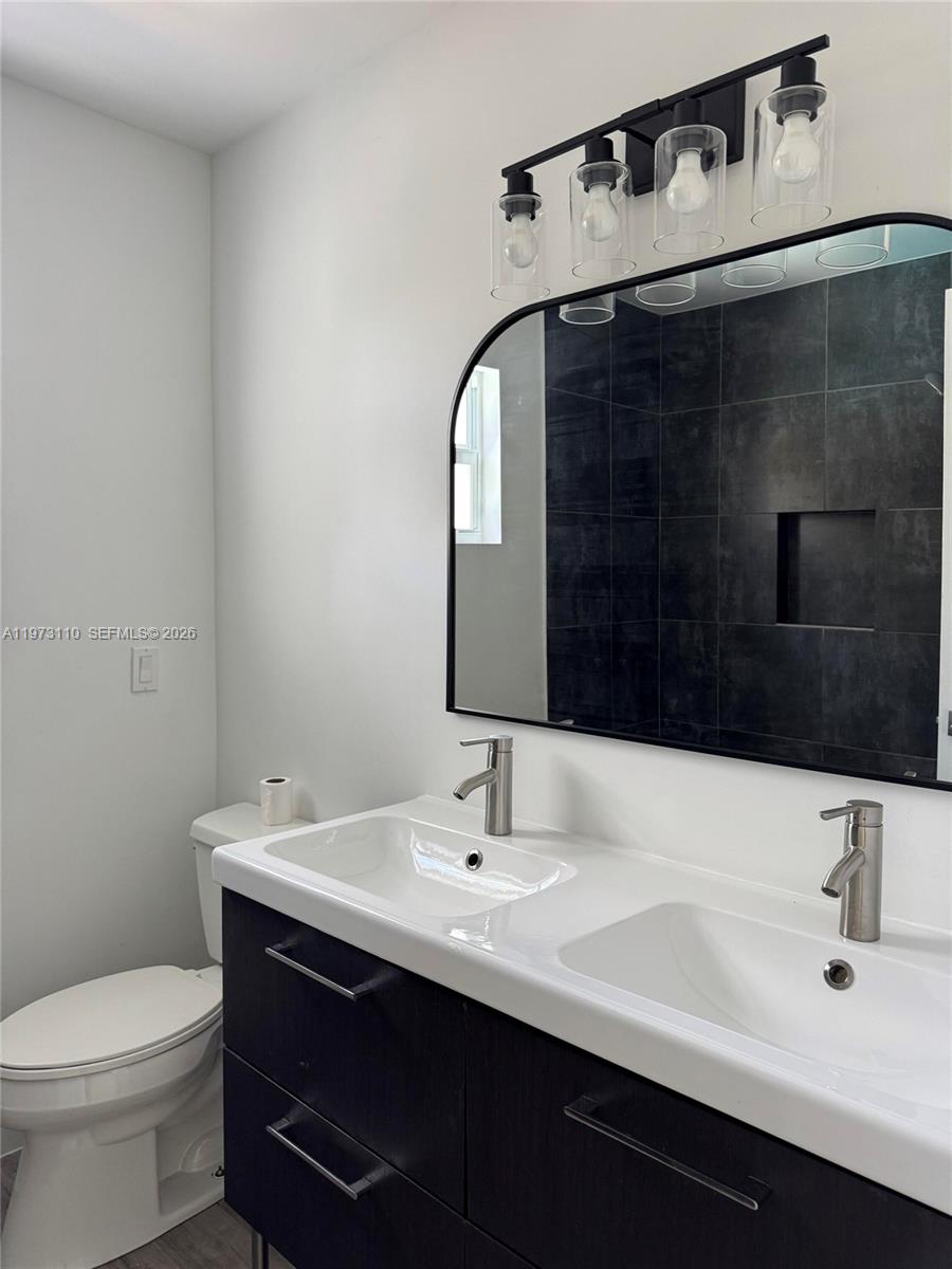 LIVE OAK OF THE HAMMOCKS - Residential