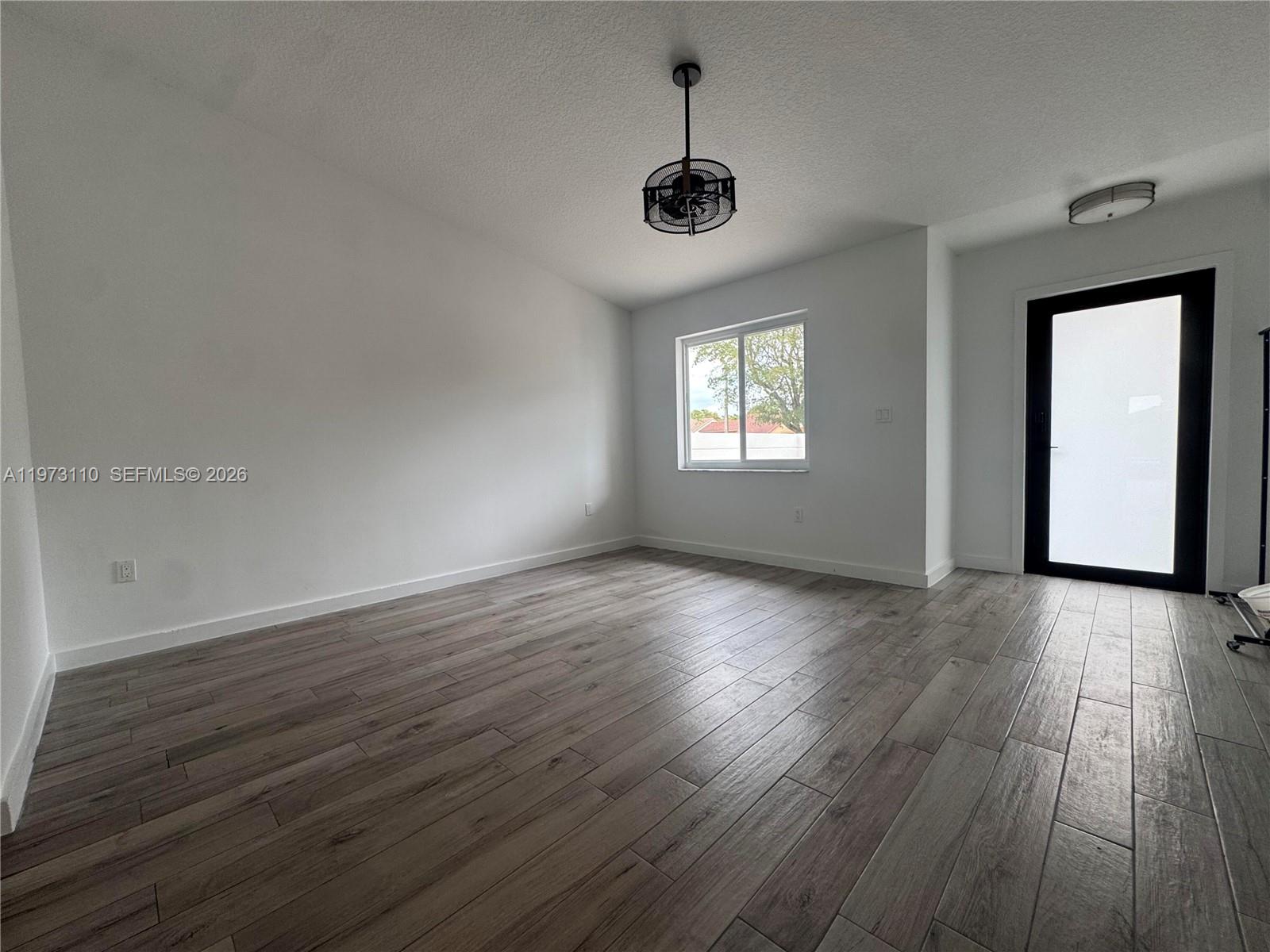 LIVE OAK OF THE HAMMOCKS - Residential