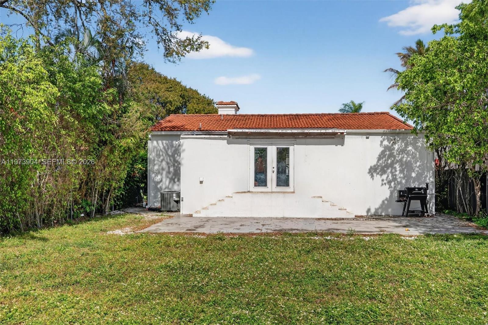 BRICKELL ESTATES - Residential