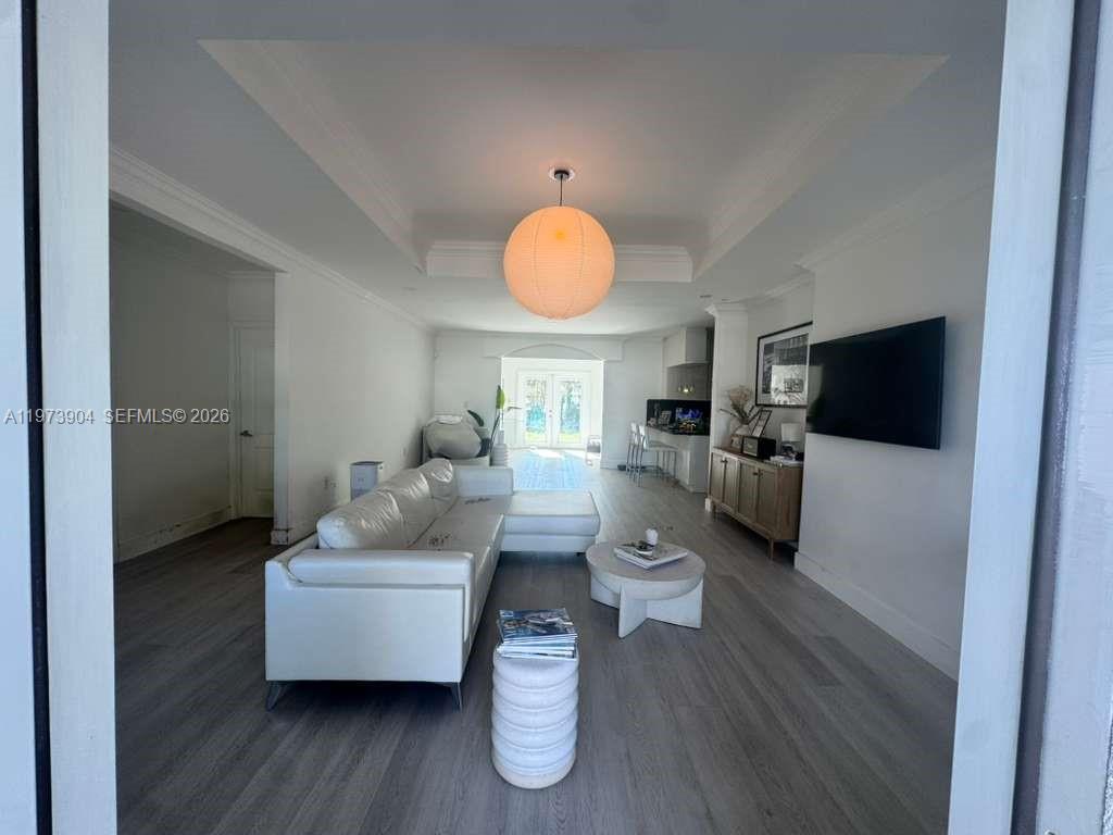 BRICKELL ESTATES - Residential