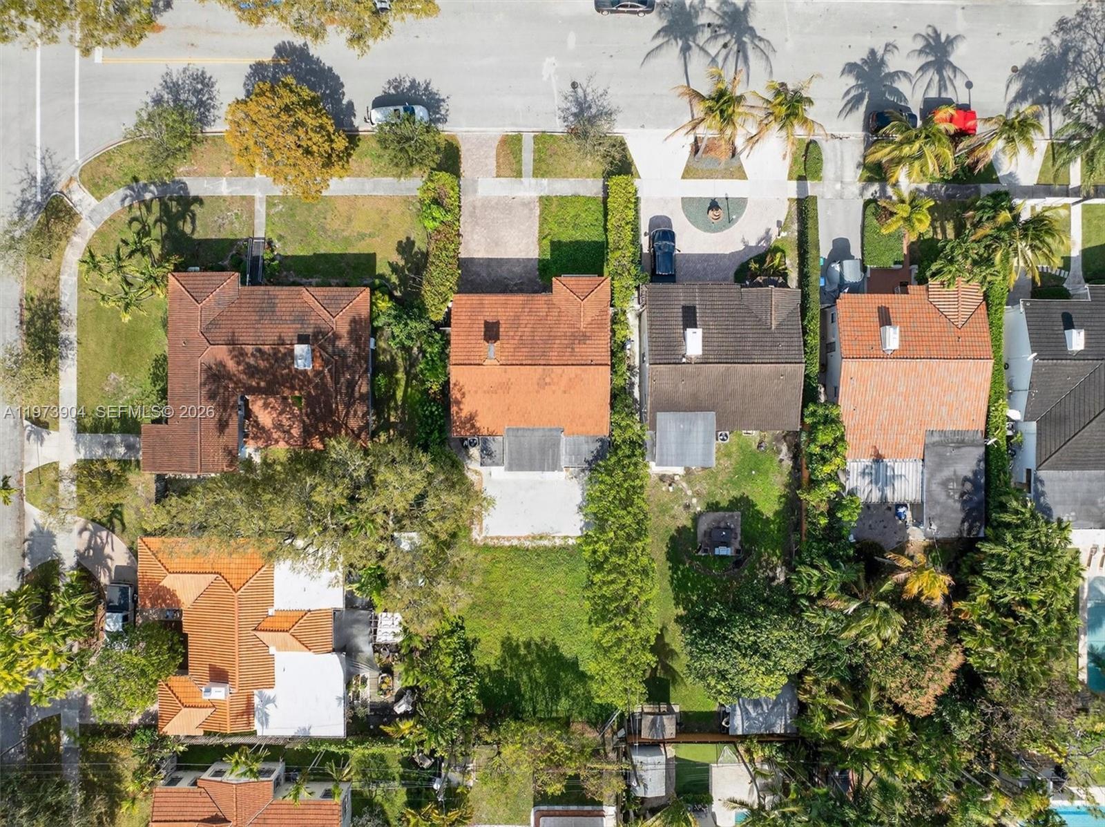 BRICKELL ESTATES - Residential