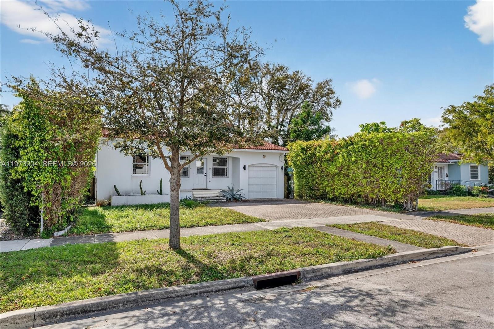 BRICKELL ESTATES - Residential