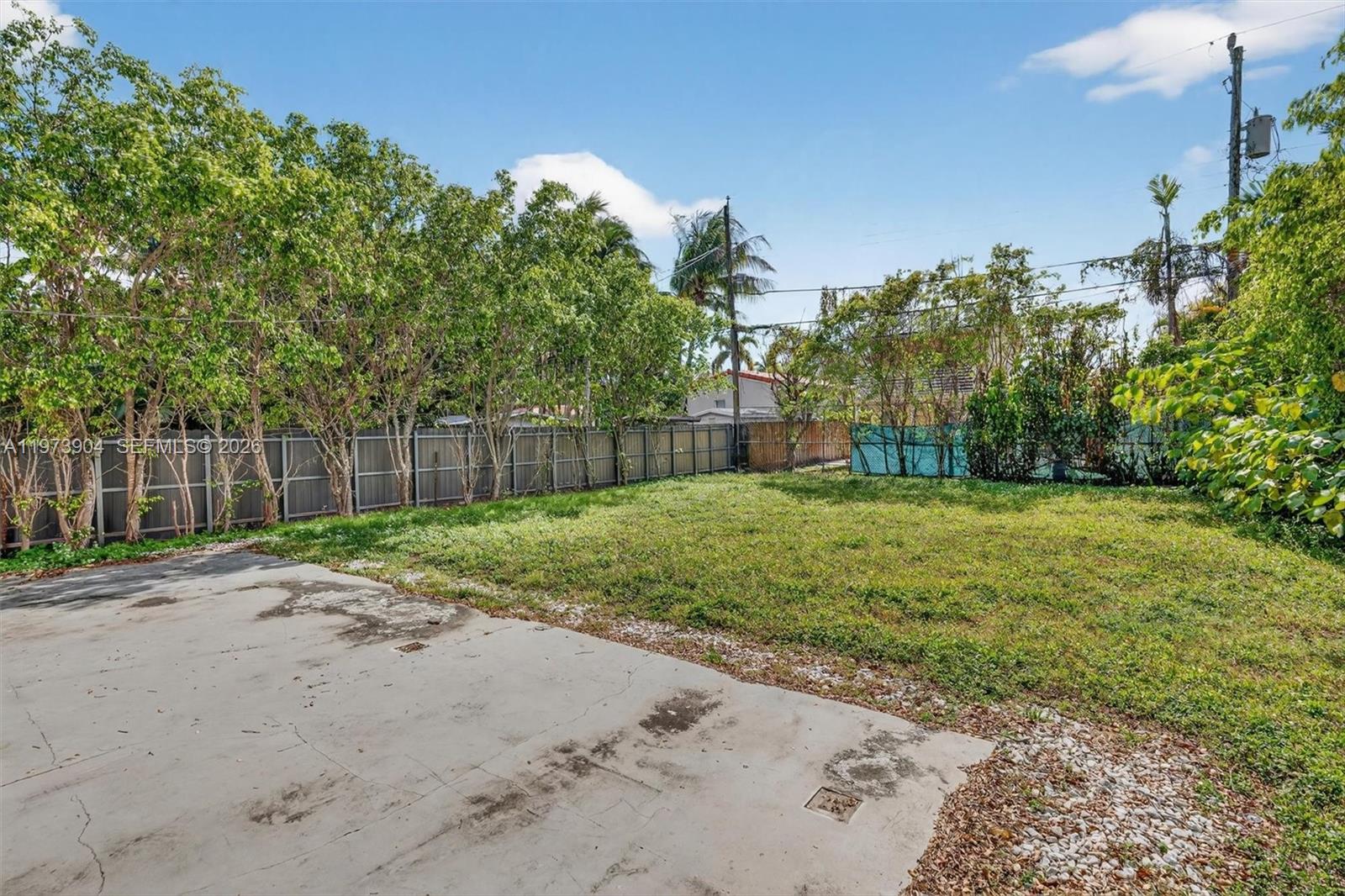 BRICKELL ESTATES - Residential