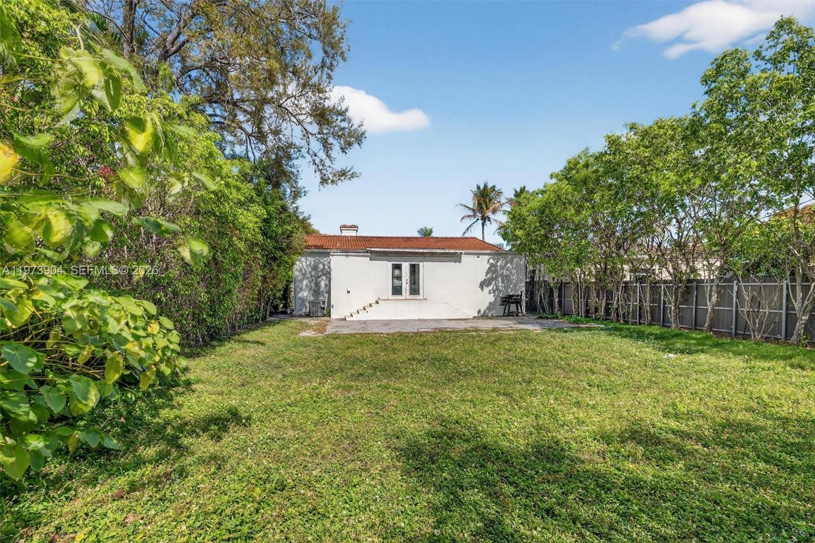 BRICKELL ESTATES - Residential