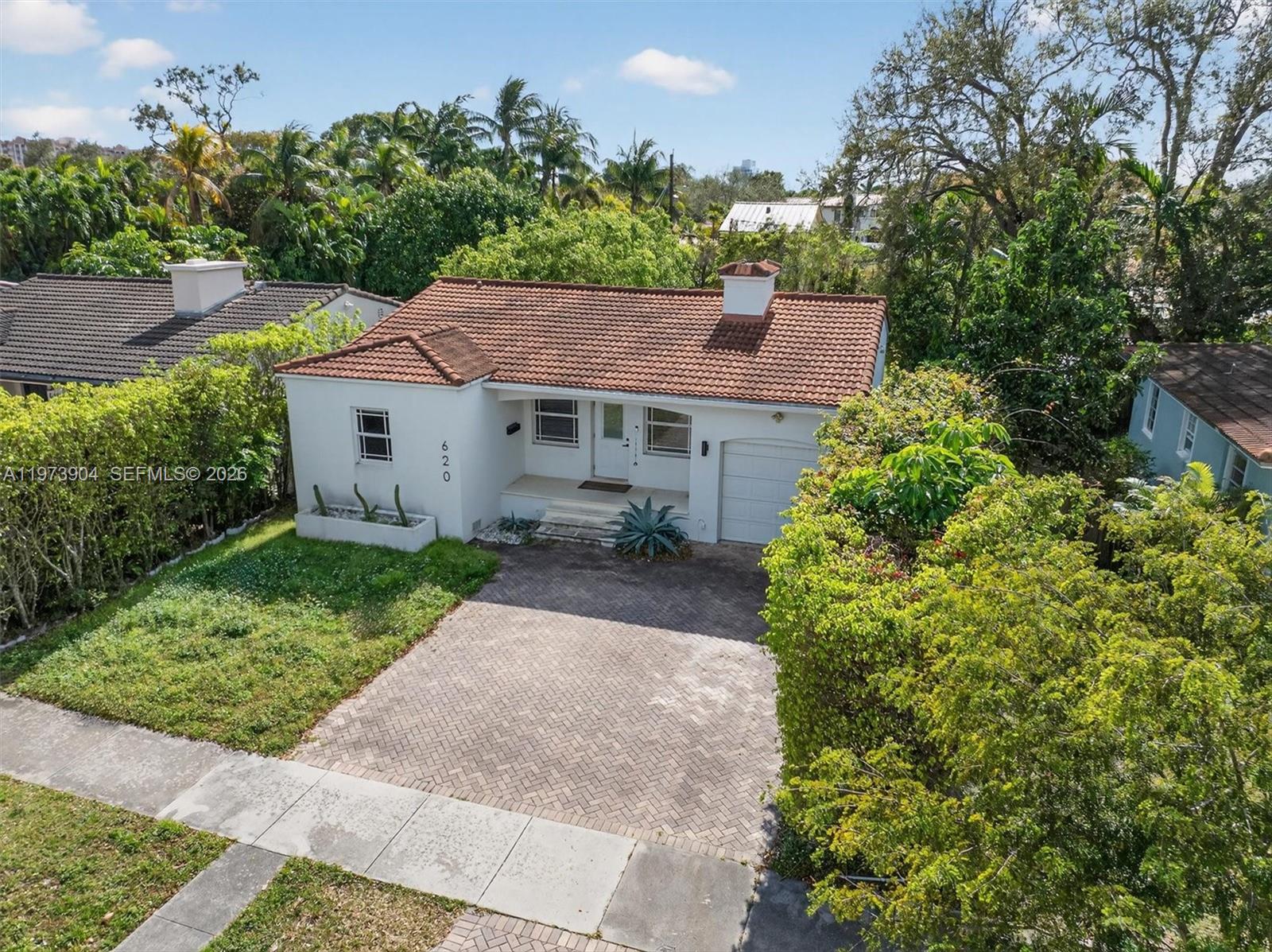 BRICKELL ESTATES - Residential