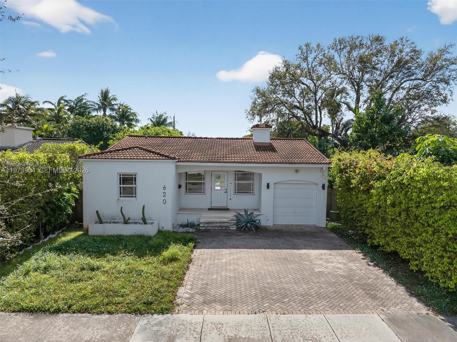 BRICKELL ESTATES - Residential