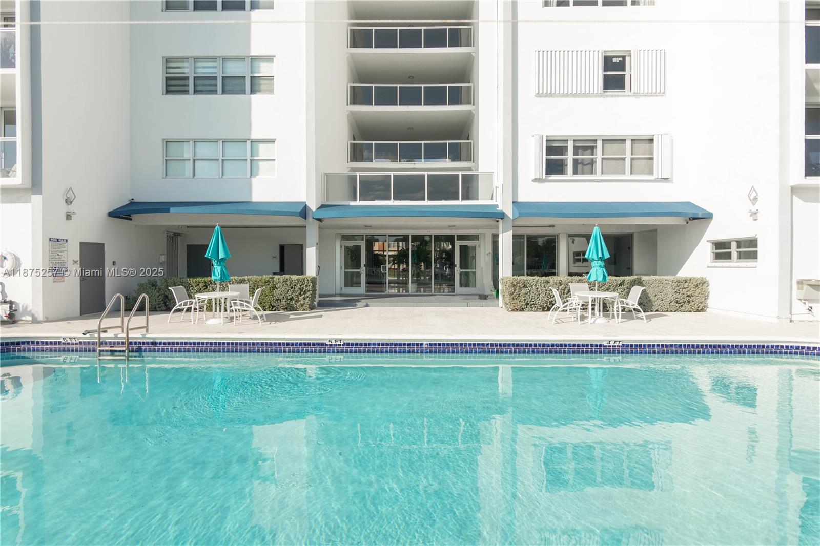 LONDON TOWERS CONDO - Residential