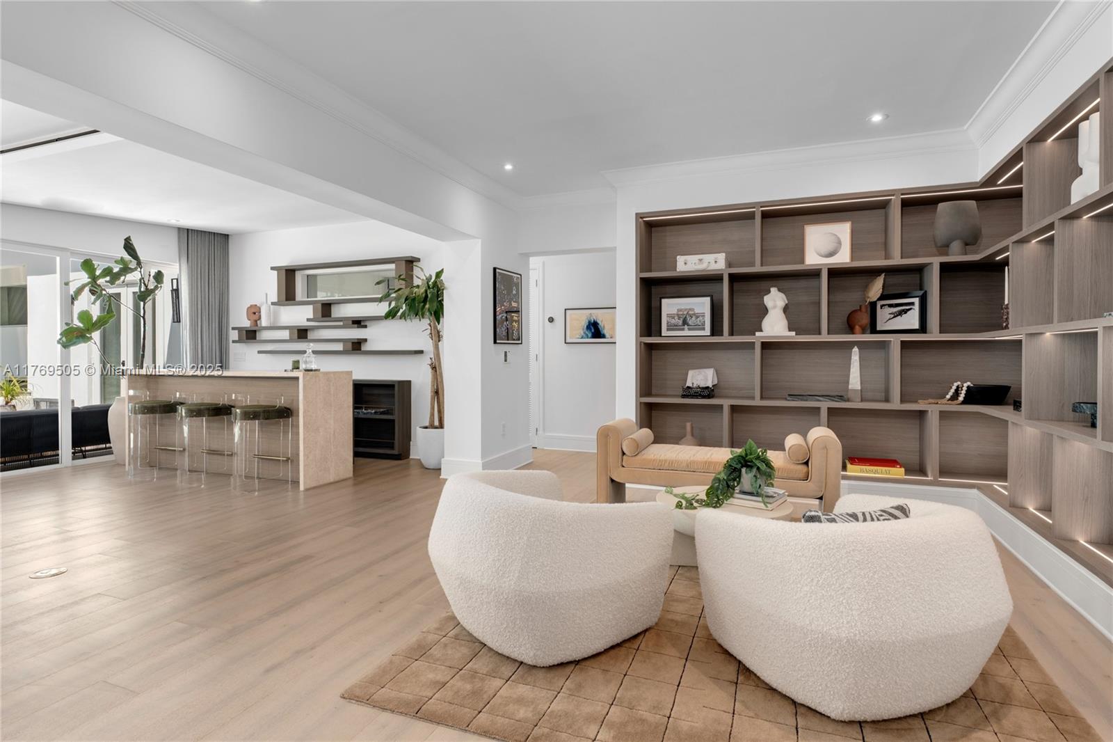 LA GORCE ISLAND - Residential