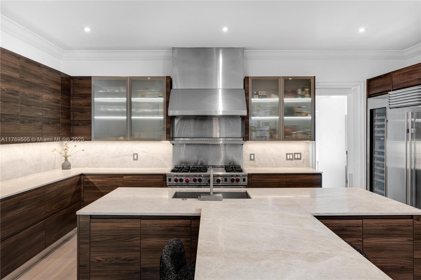 LA GORCE ISLAND - Residential