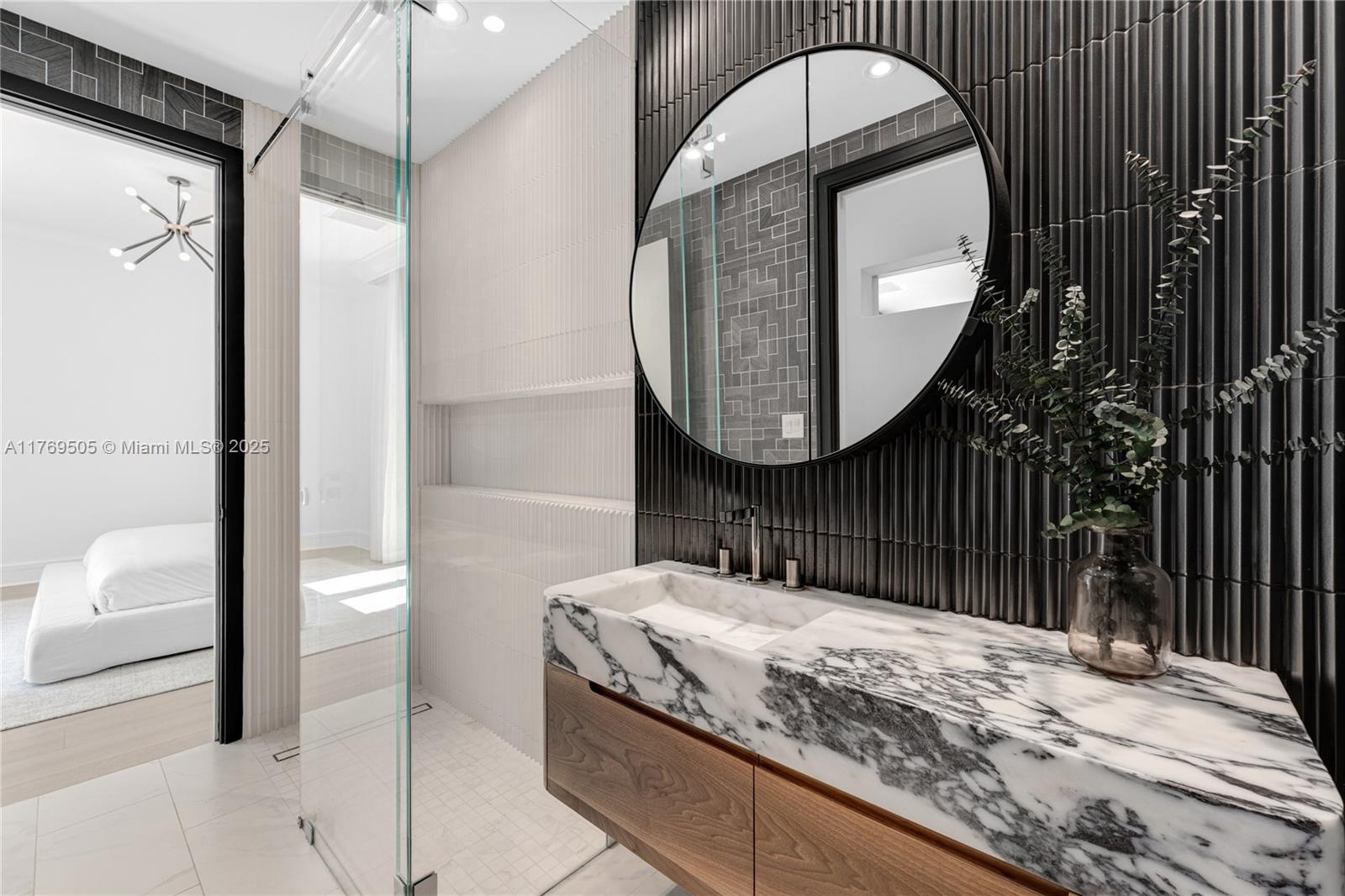 LA GORCE ISLAND - Residential