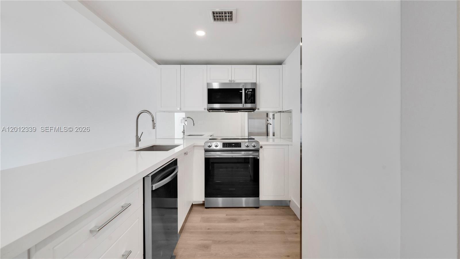 The Hamilton - Residential Lease