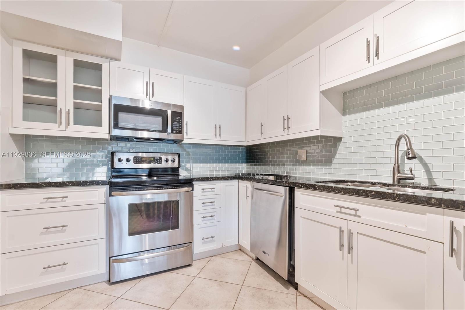 RACQUET CLUB APARTMENTS A - Residential