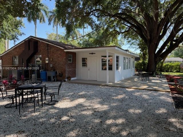 S/D OF 12-45-42, E 1/2 OF - Residential