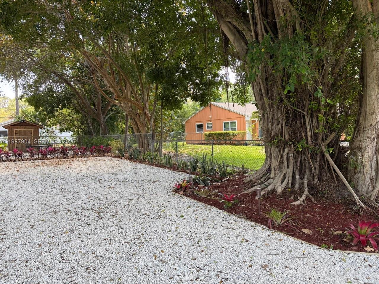 S/D OF 12-45-42, E 1/2 OF - Residential