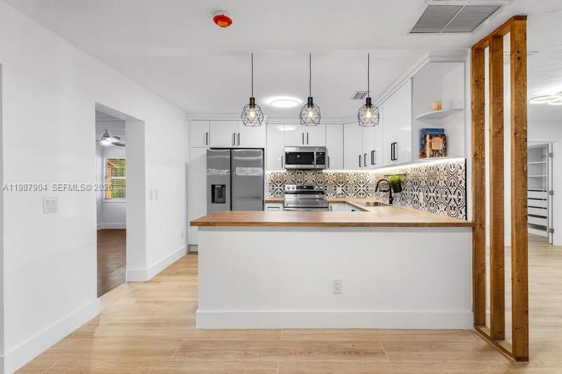 S/D OF 12-45-42, E 1/2 OF - Residential