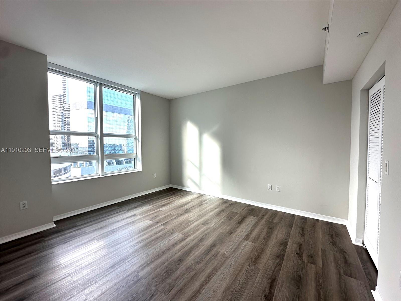 951 Brickell Ave 1903