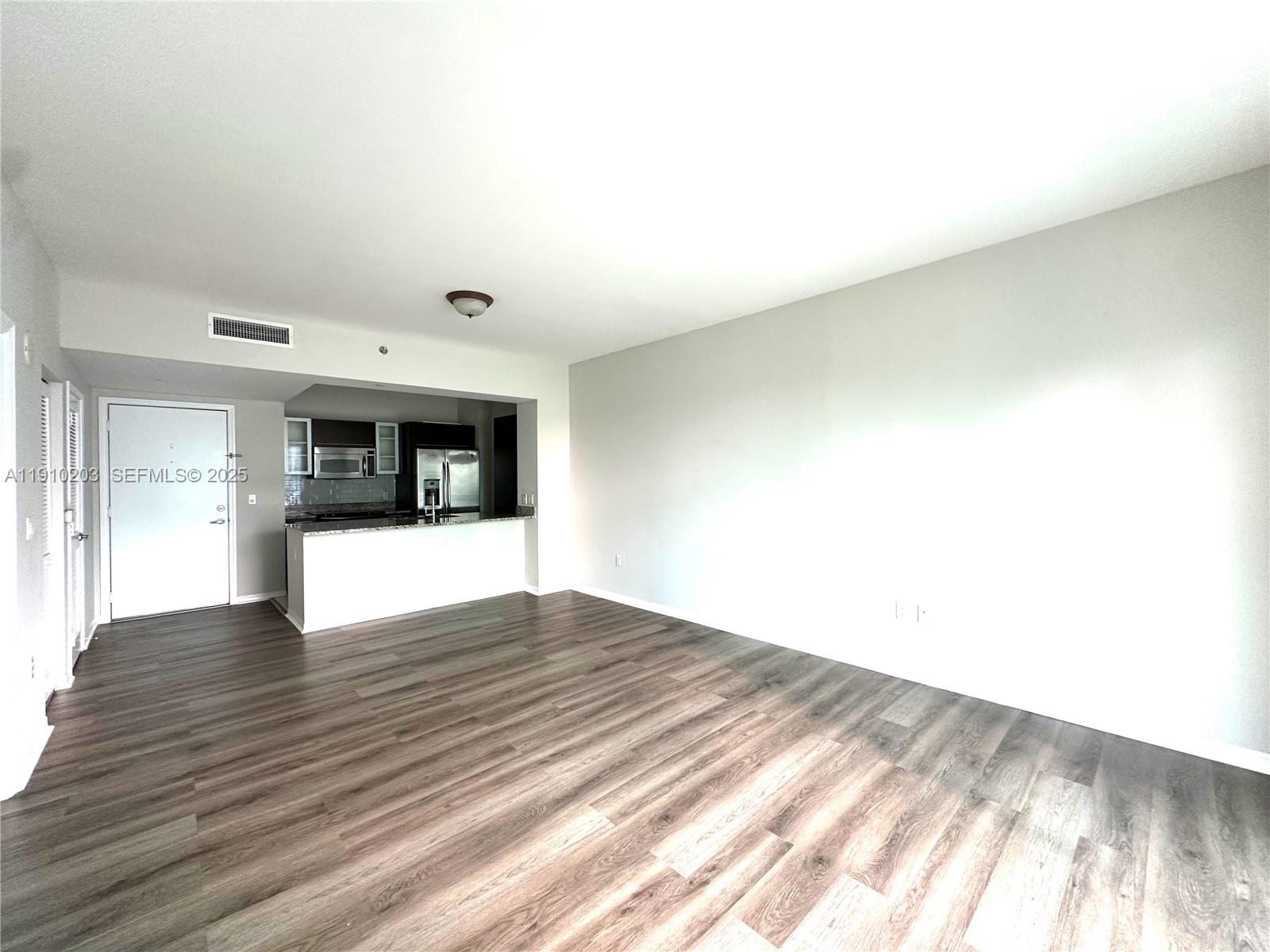 951 Brickell Ave 1903