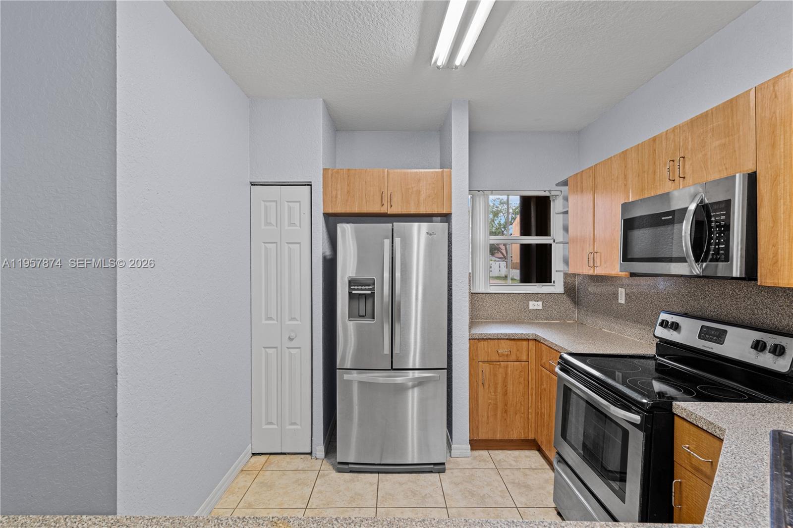 ABEL HOMES AT KEYS WINDS - Residential Lease