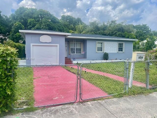 1525 Ne 149th St St, Miami, Broward County, Florida - 4 Bedrooms  
2 Bathrooms - 