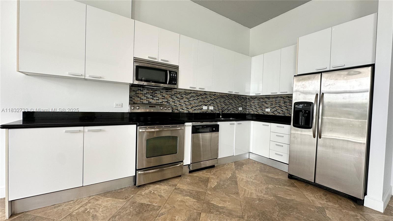 2100 Van Buren St 301