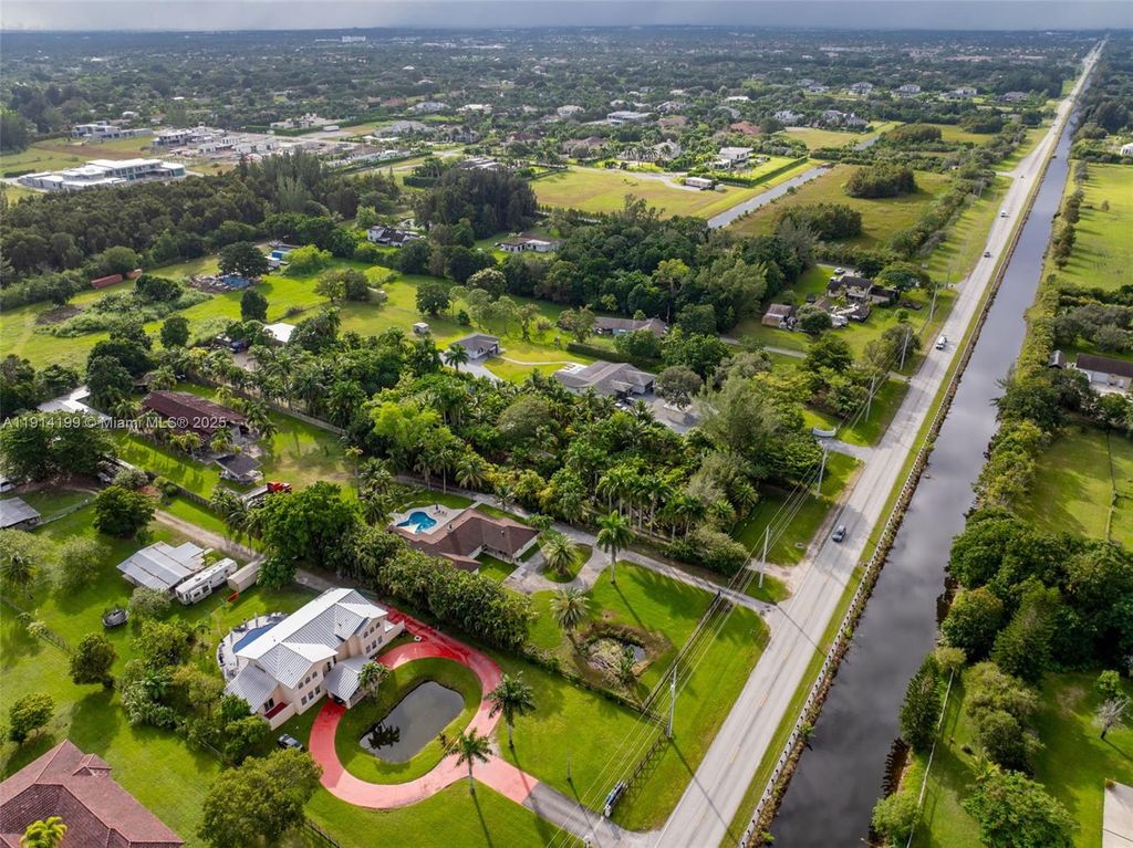 Photo of 5310 SW 172nd Ave, Southwest Ranches, FL 33331 (MLS # A11914199)