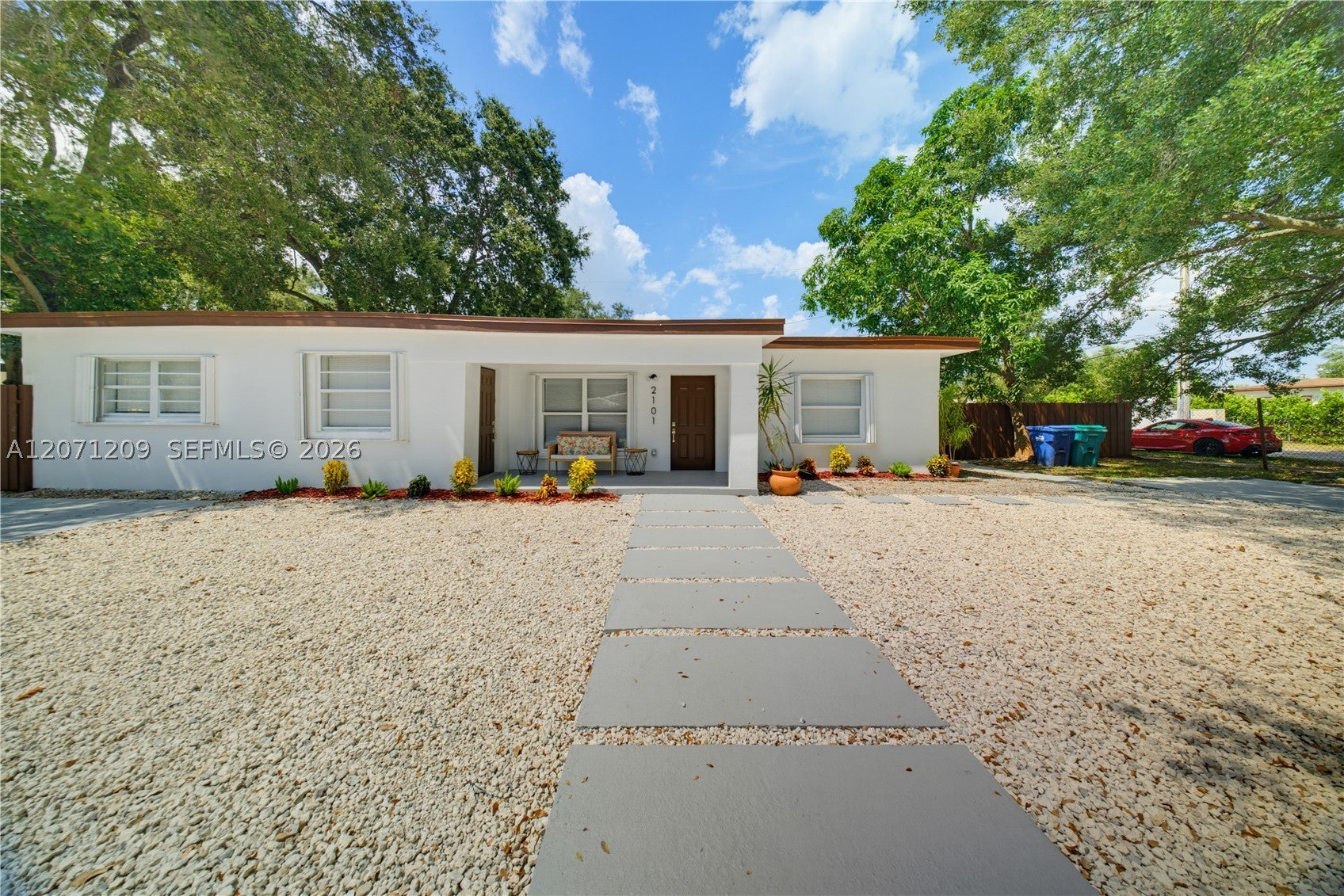2101 NW 93rd Ter